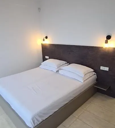 Arthur Otel 3*